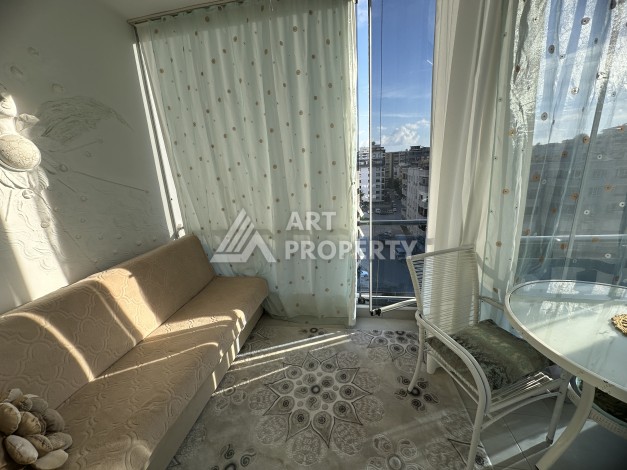 Просторная квартира 1+1 с застекленным балконом, 65 кв.м. - Ракурс 20