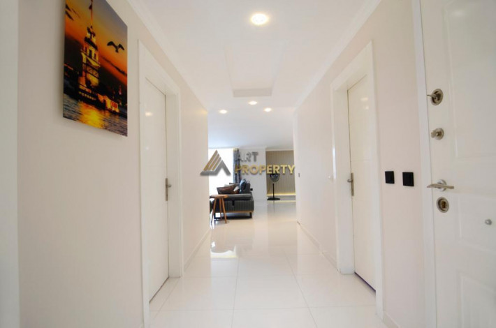 Квартира 2+1 с мебелью и видом на море в Кестеле, 135 м2 - Ракурс 2