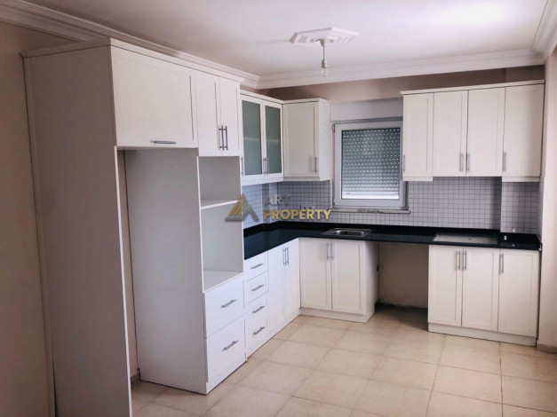 Просторная трехкомнатная квартира с инфраструктурой в зеленом районе Авсаллар, 105 м2 - Ракурс 4