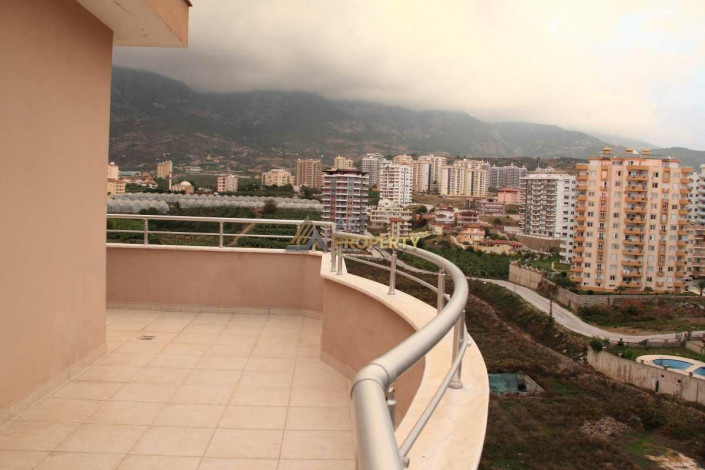 Просторная пятикомнатная квартира с хорошей инфраструктурой в Махмутлар, 240 м2 - Ракурс 3