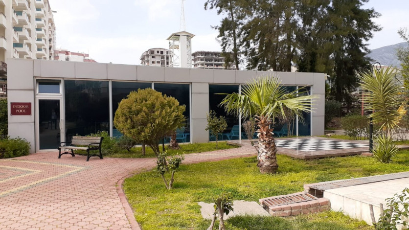 Просторная пятикомнатная квартира с хорошей инфраструктурой в Махмутлар, 240 м2 - Ракурс 13