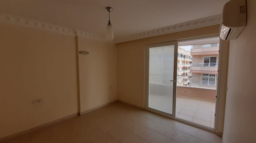 Просторная пятикомнатная квартира с хорошей инфраструктурой в Махмутлар, 240 м2 - Ракурс 24