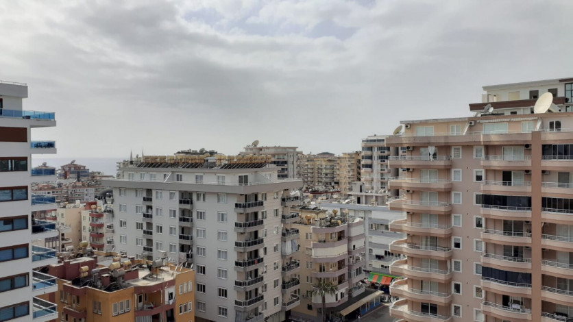 Просторная пятикомнатная квартира с хорошей инфраструктурой в Махмутлар, 240 м2 - Ракурс 32