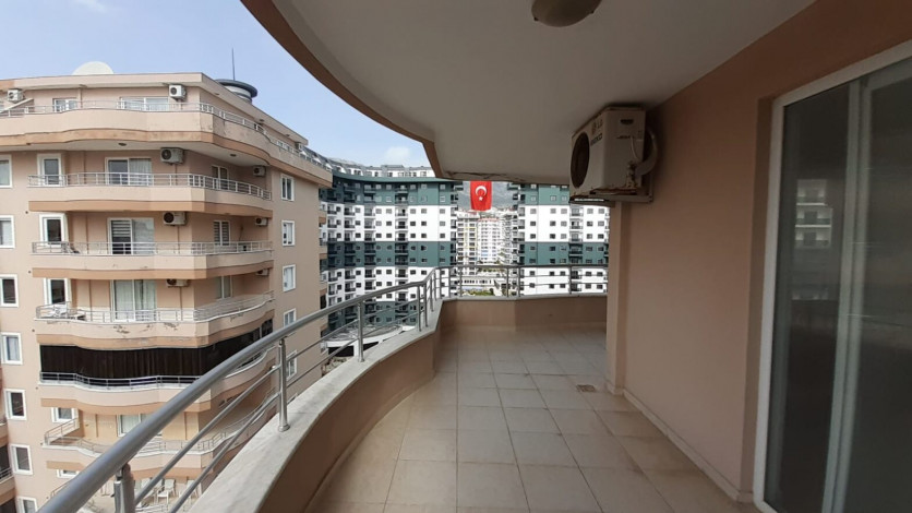 Просторная пятикомнатная квартира с хорошей инфраструктурой в Махмутлар, 240 м2 - Ракурс 34