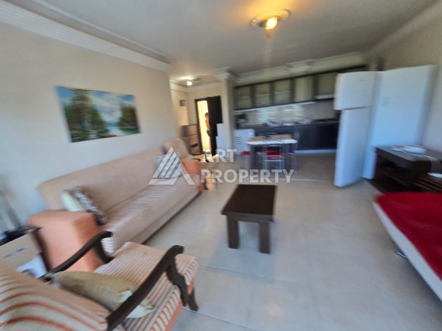Большая квартира 1+1 в центре Демирташа, 75 кв.м. - Ракурс 2