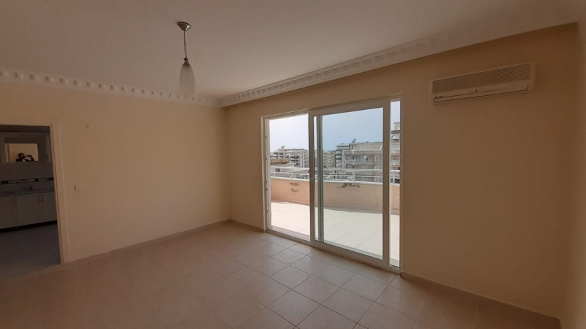 Просторная пятикомнатная квартира с хорошей инфраструктурой в Махмутлар, 240 м2 - Ракурс 44