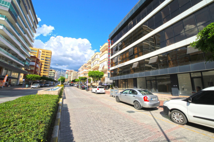 Двухэтажное коммерческое помещение в районе Махмутлар в 50 метрах от Барбаросса, 280 м2 - Ракурс 3