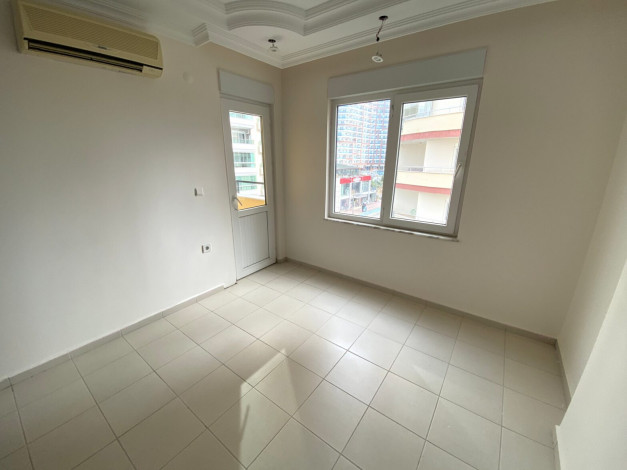 Просторная квартира 2+1 вблизи субботнего рынка района Махмутлар, 120 м2 - Ракурс 2