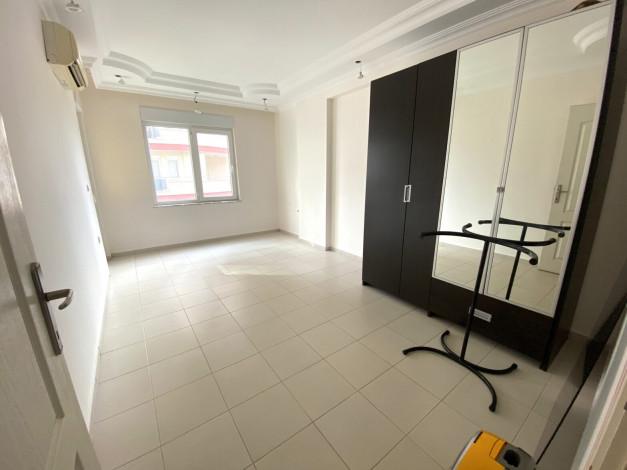 Просторная квартира 2+1 вблизи субботнего рынка района Махмутлар, 120 м2 - Ракурс 3