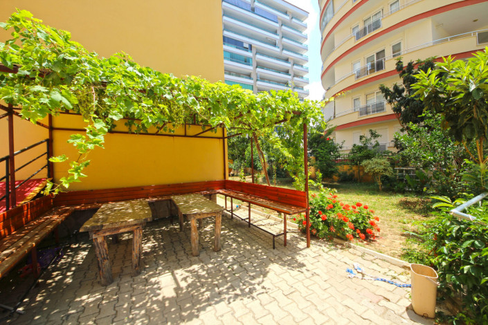 Просторная трехкомнатная квартира в центре района Махмутлар, 110 м2 - Ракурс 2