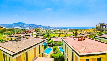 Просторный пентхаус 3+1 в комплексе таунхаусов Gold City, Каргыджак - Ракурс 1