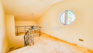 Просторный пентхаус 3+1 в комплексе таунхаусов Gold City, Каргыджак - Ракурс 19