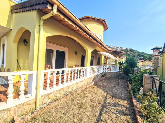 Просторная двухэтажная вилла 3+1 в районе Махмутлар, 230 м2 - Ракурс 11