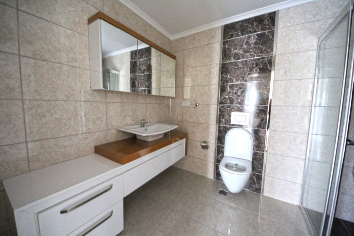 Квартира 3+1 с отдельной кухней в районе Махмутлар, 150 м2 - Ракурс 19