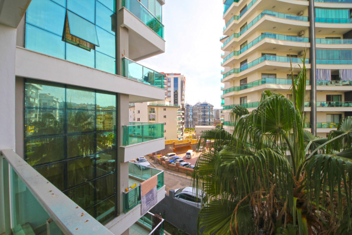 Квартира 3+1 с отдельной кухней в районе Махмутлар, 150 м2 - Ракурс 27