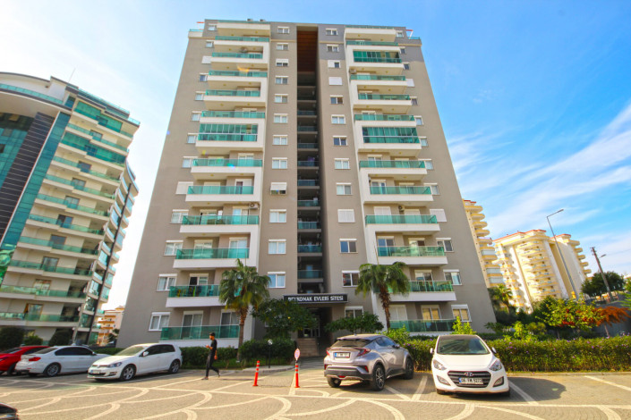 Квартира 3+1 с отдельной кухней в районе Махмутлар, 150 м2 - Ракурс 40