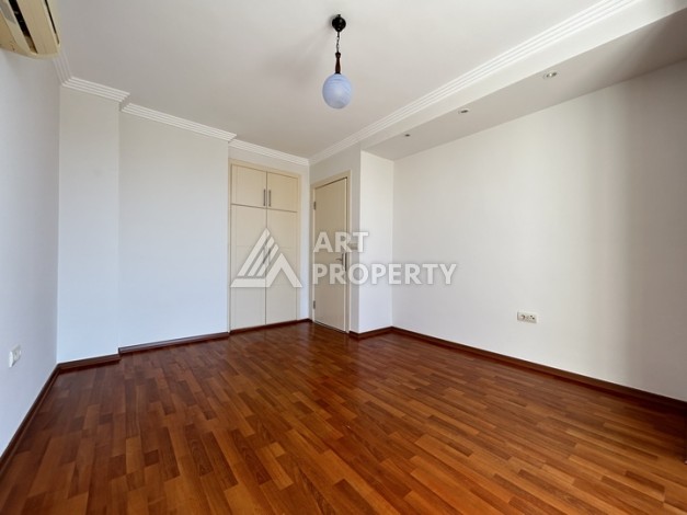 Дуплекс 3+1 в Махмутларе с видом на море, 200 м² - Ракурс 19