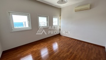 Дуплекс 3+1 в Махмутларе с видом на море, 200 м² - Ракурс 23
