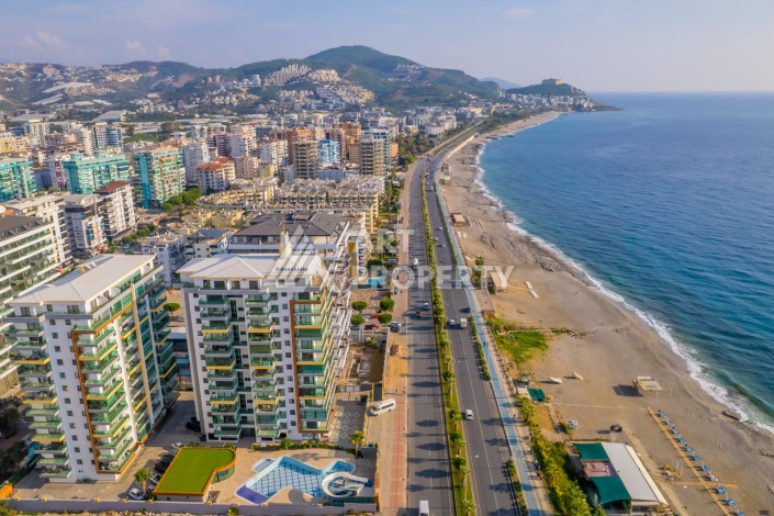 Квартира 2+1 на первой береговой линии в Махмутларе, 95 м² - Ракурс 0