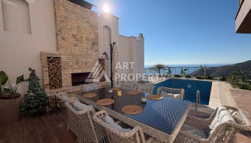Вилла 5+2 с участком 500 м² и видом на море в Тепе, Алания - Ракурс 6