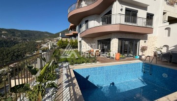 Вилла 5+2 с участком 500 м² и видом на море в Тепе, Алания - Ракурс 10