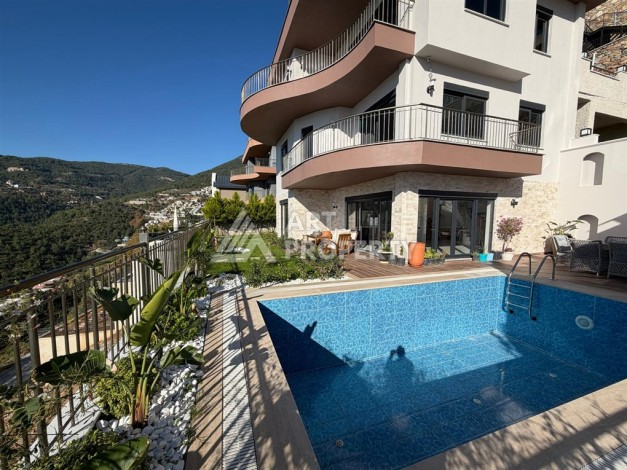 Вилла 5+2 с участком 500 м² и видом на море в Тепе, Алания - Ракурс 9