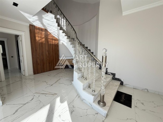 Вилла 5+2 с участком 500 м² и видом на море в Тепе, Алания - Ракурс 24