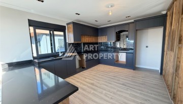 Вилла 5+2 с участком 500 м² и видом на море в Тепе, Алания - Ракурс 45