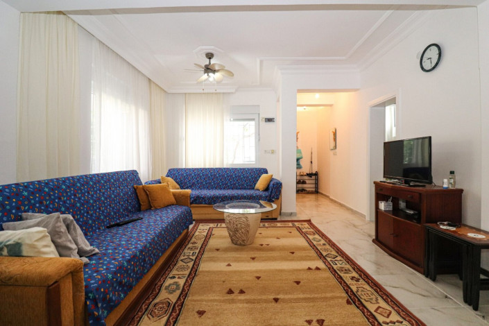 Вилла 3+1 с ремонтом в районе Демирташ, 150 м2 - Ракурс 6