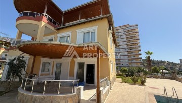 Вилла 4+1 в Махмутларе, 250 м² - Ракурс 2