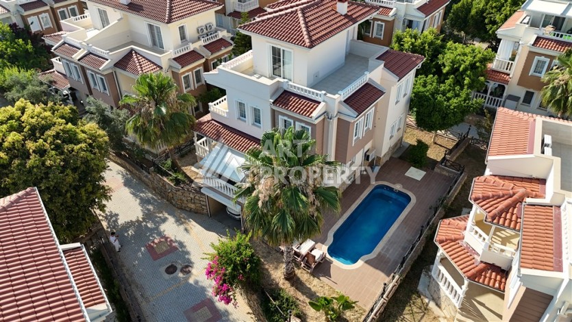 Вилла 4+1 в Инжекуме с частным бассейном, 280 м². - Ракурс 0