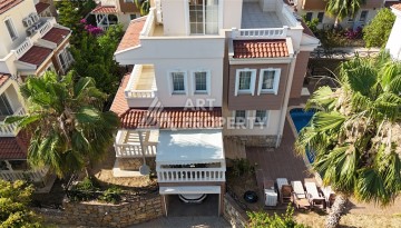 Вилла 4+1 в Инжекуме с частным бассейном, 280 м². - Ракурс 3