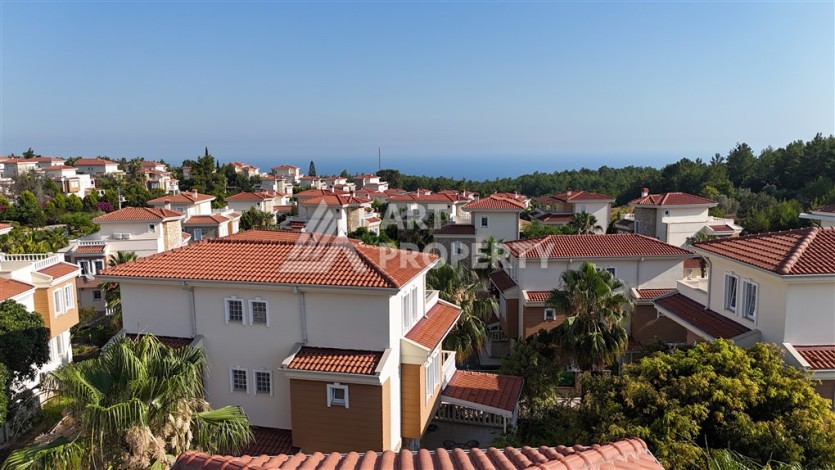 Вилла 4+1 в Инжекуме с частным бассейном, 280 м². - Ракурс 7