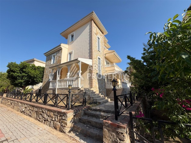 Вилла 4+1 в Инжекуме с частным бассейном, 280 м². - Ракурс 20