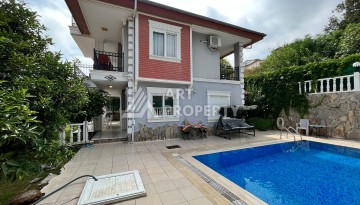 Вилла 4+1 с видом на море 200 м². Тепе, Алания - Ракурс 4
