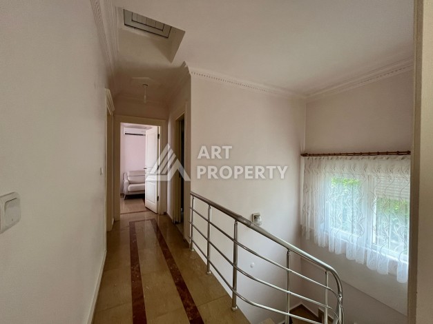 Вилла 4+1 с видом на море 200 м². Тепе, Алания - Ракурс 23