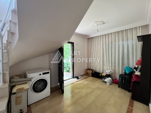 Вилла 4+1 с видом на море 200 м². Тепе, Алания - Ракурс 34