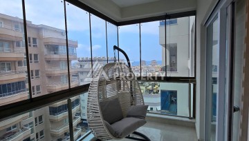 Большая квартира 1+1 в элитном ЖК, 65 м². Махмутлар, Алания - Ракурс 1
