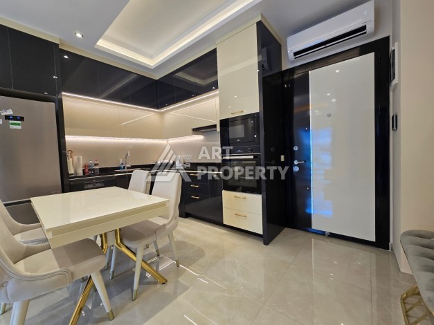 Большая квартира 1+1 в элитном ЖК, 65 м². Махмутлар, Алания - Ракурс 3