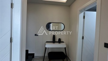 Видовой 2+1 дуплекс с новой мебелью в Махмутларе, 90 м² - Ракурс 9