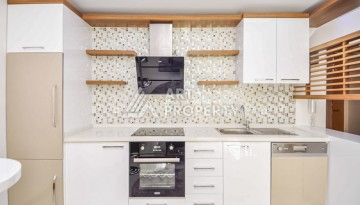 Большая квартира 1+1 в Махмутларе с видом на море, 60 м² - Ракурс 3