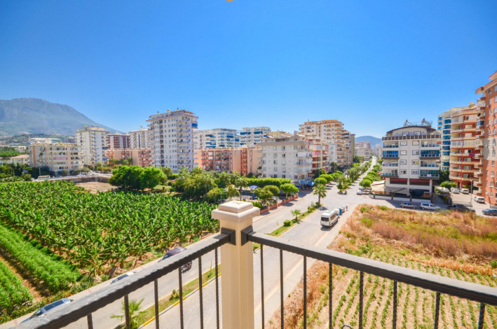 Трехкомнатная квартира на берегу Средиземного моря в районе Махмутлар, 105 м2 - Ракурс 2