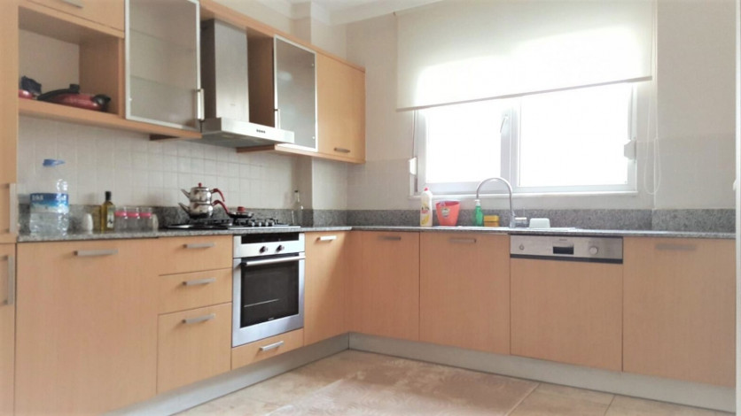 Дизайнерская трехкомнатная квартира в районе исторической крепости Аланья в 100 метрах от моря, 105м2 - Ракурс 35