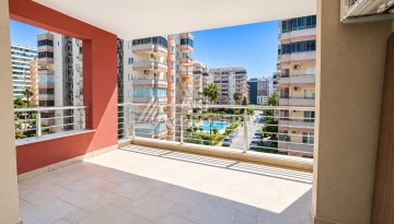 Просторная квартира 2+1 в центре Махмутлара, 125 м² - Ракурс 15