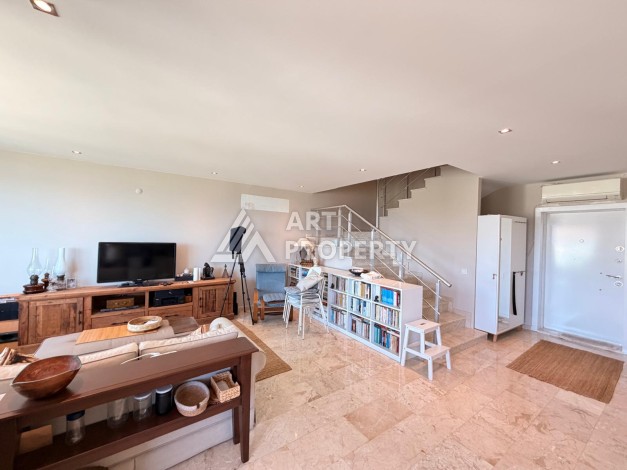 Дуплекс 2+1 с видом на море в Кестеле, 160 м². - Ракурс 9
