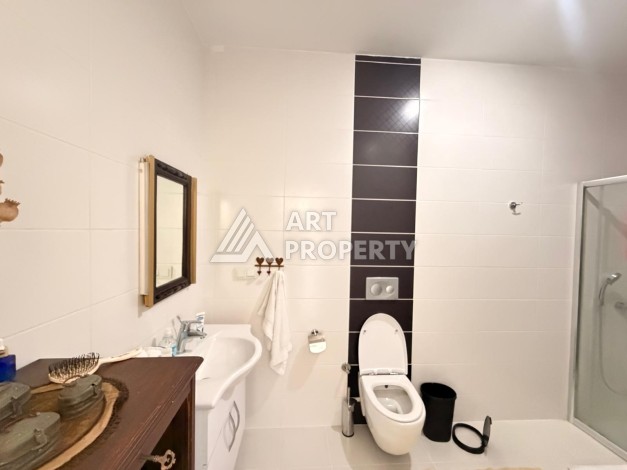Дуплекс 2+1 с видом на море в Кестеле, 160 м². - Ракурс 10