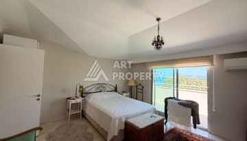 Дуплекс 2+1 с видом на море в Кестеле, 160 м². - Ракурс 14