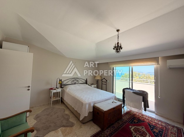 Дуплекс 2+1 с видом на море в Кестеле, 160 м². - Ракурс 13