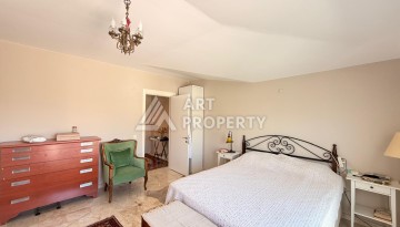 Дуплекс 2+1 с видом на море в Кестеле, 160 м². - Ракурс 17