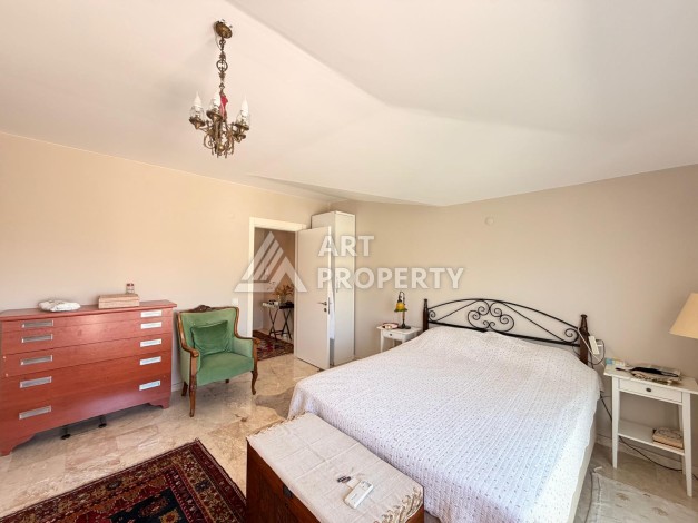 Дуплекс 2+1 с видом на море в Кестеле, 160 м². - Ракурс 16